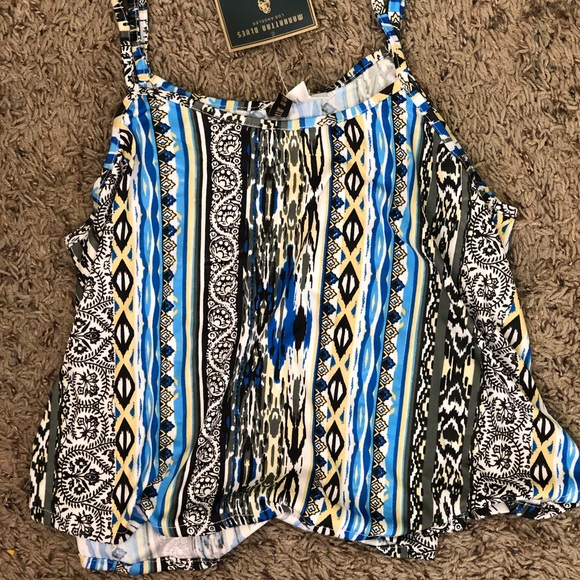 2 for $20!!! Printed Crop Tank Top - Picture 2 of 2